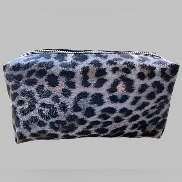 Vince Camuto Animal Print Makeup Toiletries Travel Bag NWT - Picture 7 of 8